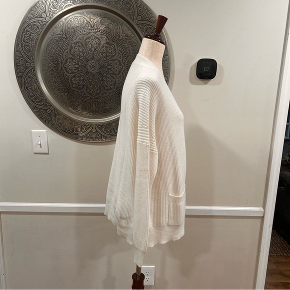 J.Crew cream oversized knit cardign with front pockets - Size small - Picture 5 of 10